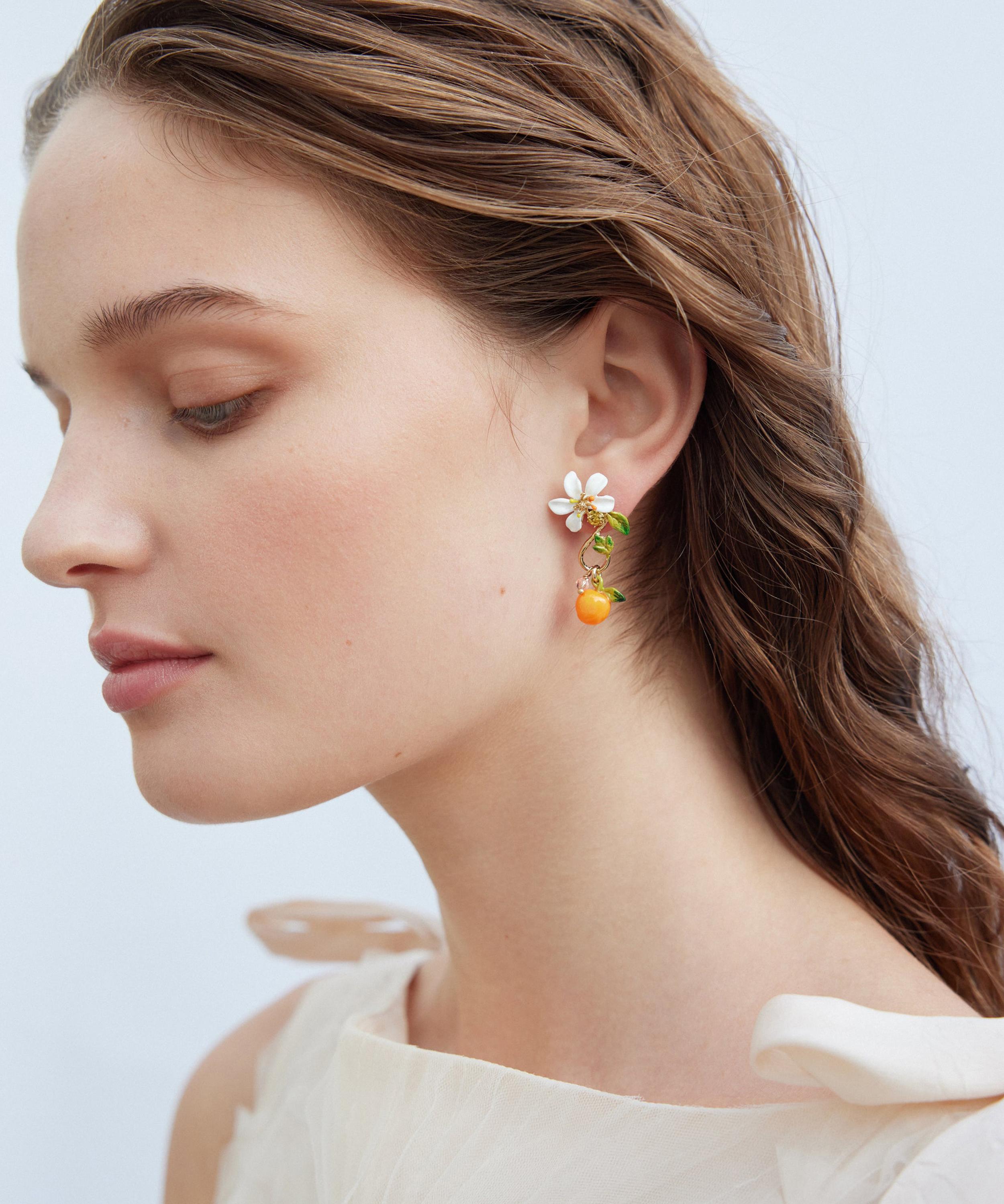 Les N&eacute;r&eacute;ides - Gold-Tone Orange and Orange Blossom Baroque Style Drop Earrings image number 1