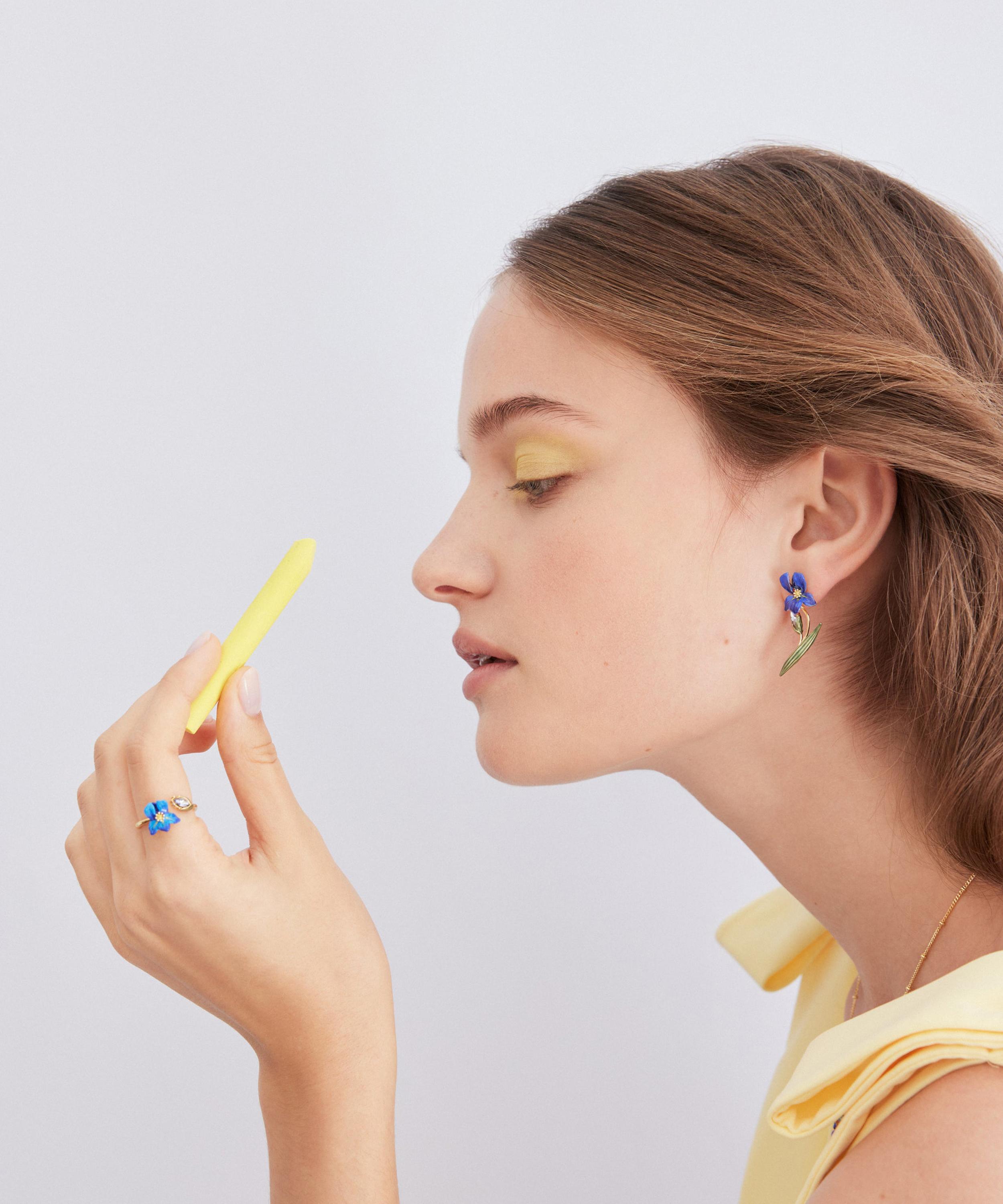 Les N&eacute;r&eacute;ides - Gold-Plated Siberian Iris Asymmetrical Stud Earrings image number 1