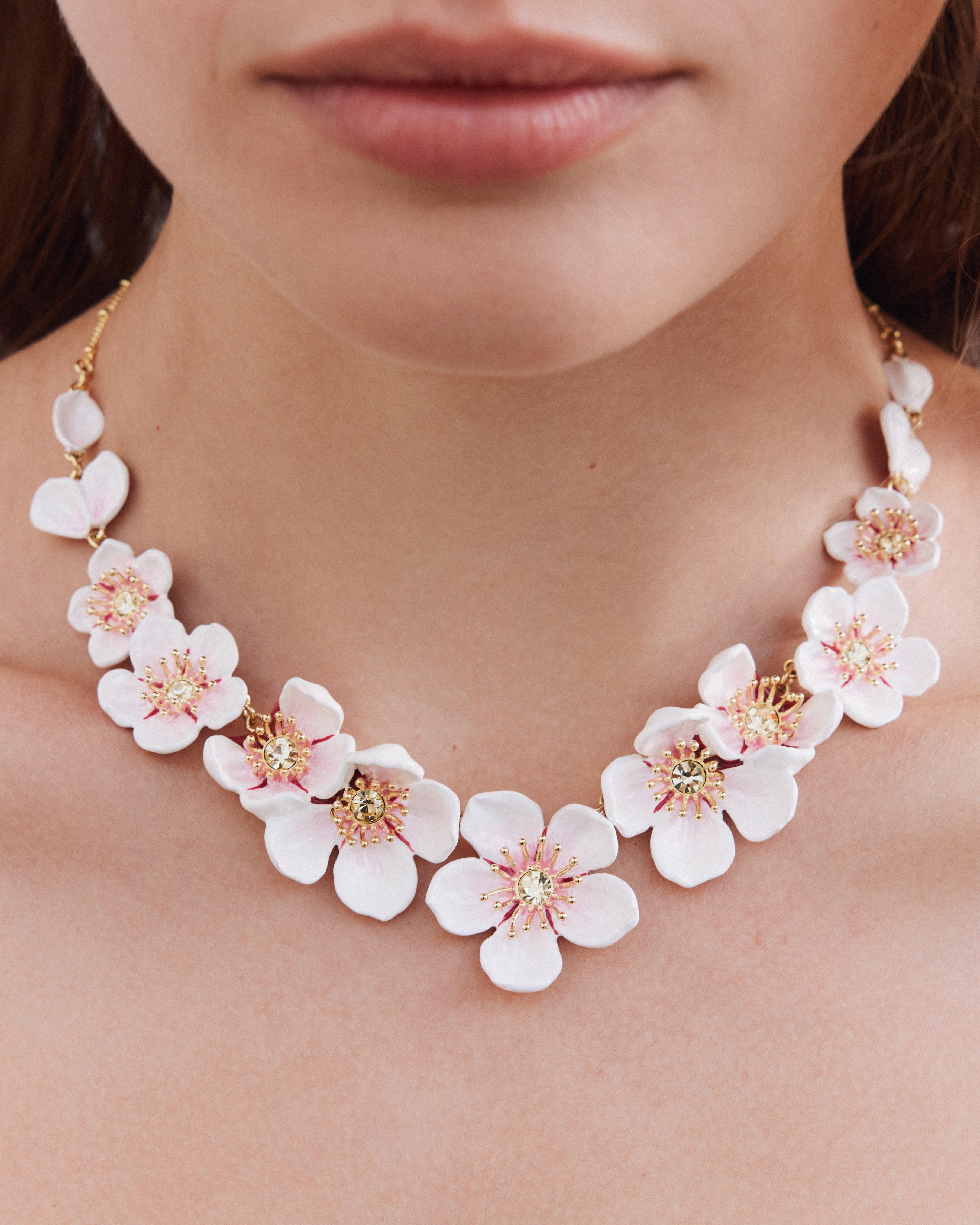 Les N&eacute;r&eacute;ides - Gold-Tone White Cherry Blossom Statement Necklace image number 1
