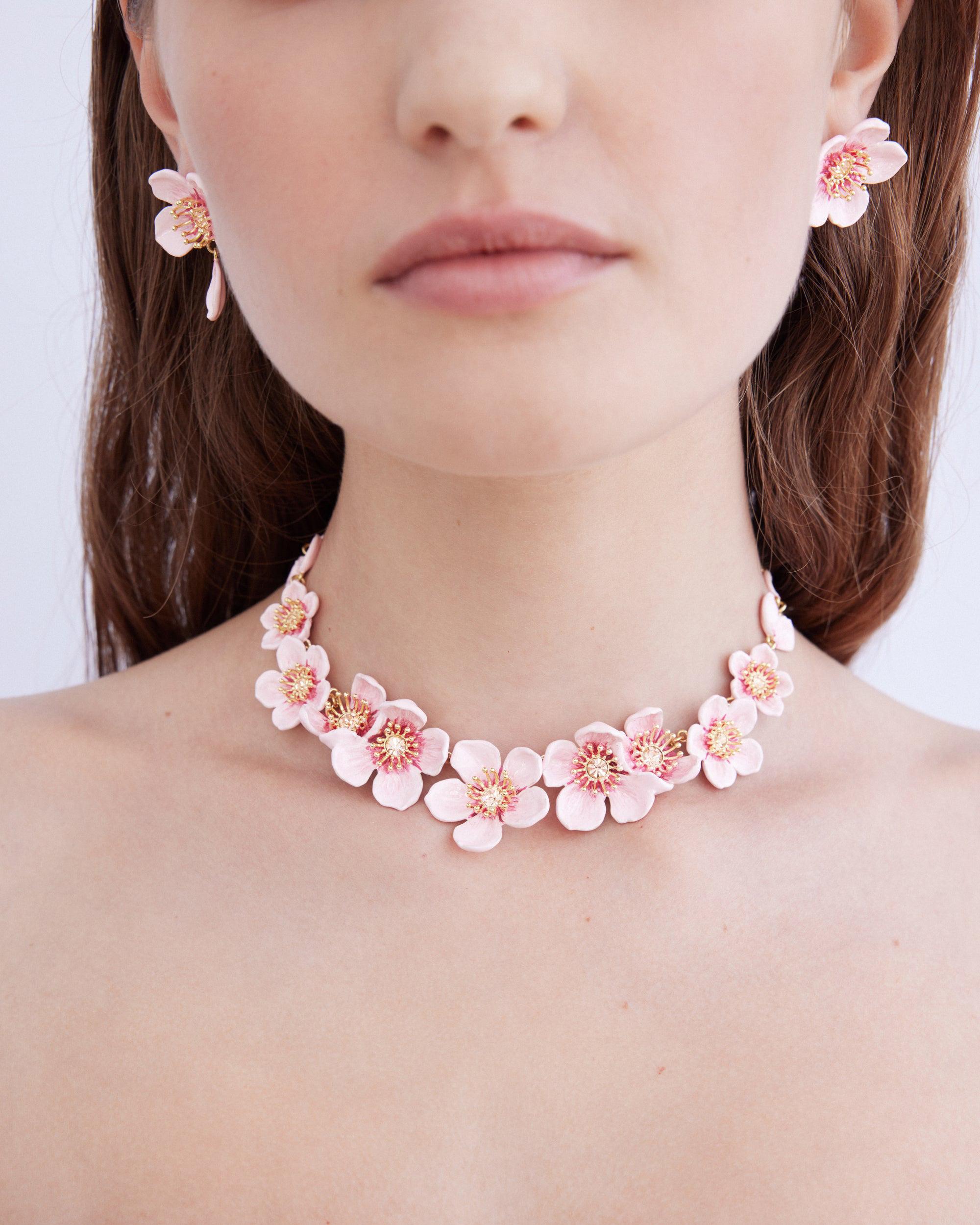 Les N&eacute;r&eacute;ides - Gold-Tone Pink Cherry Blossom Statement Necklace image number 1