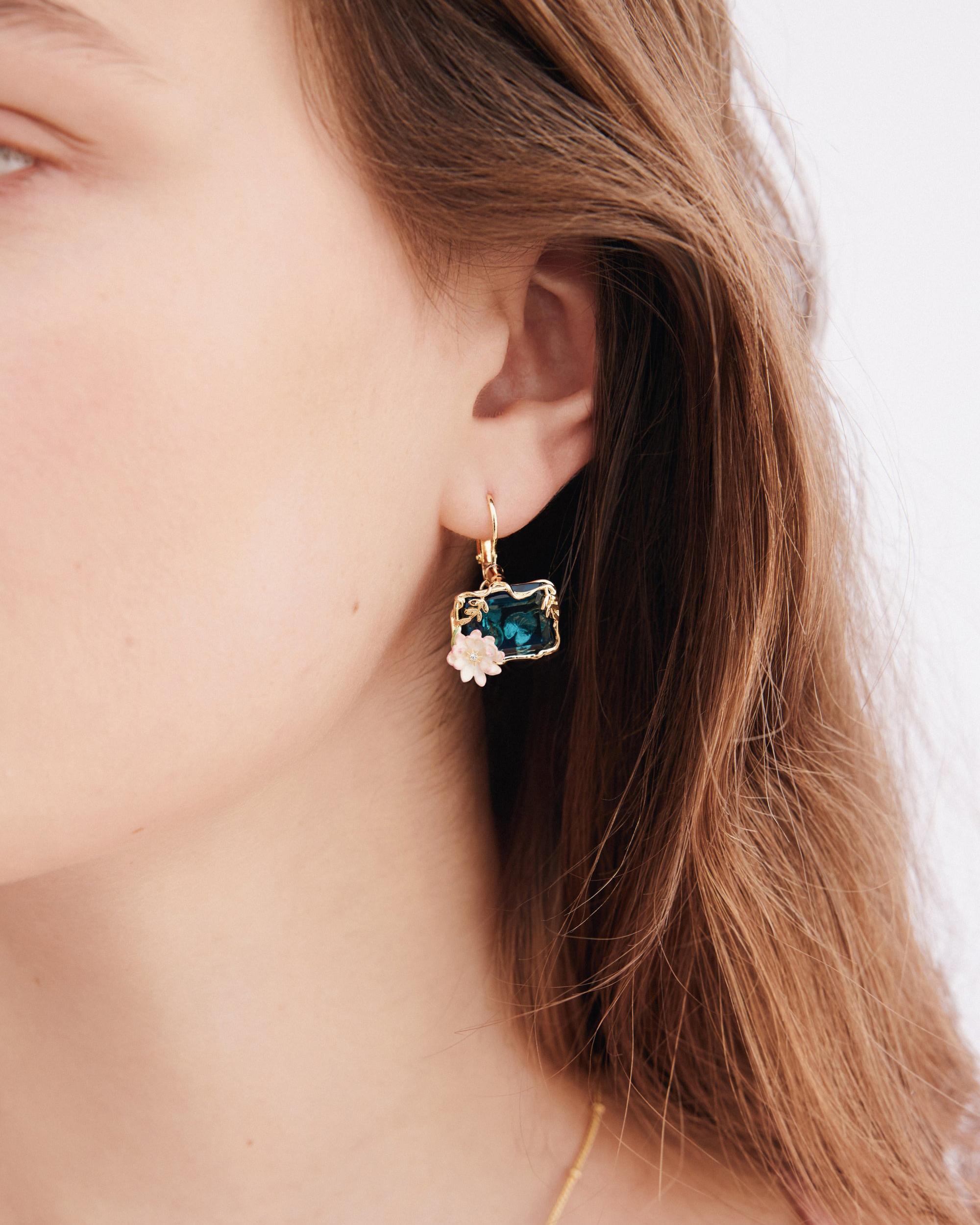 Les N&eacute;r&eacute;ides - Gold-Tone Blue and Pink Water Lily Pond Sleeper Earrings image number 1
