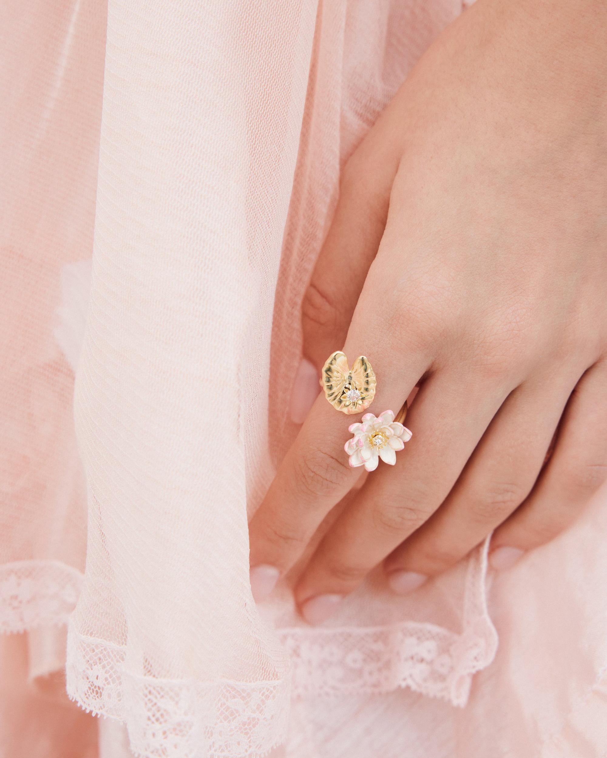Les N&eacute;r&eacute;ides - Gold-Tone Lotus and Pink Water Lily Adjustable Ring image number 1