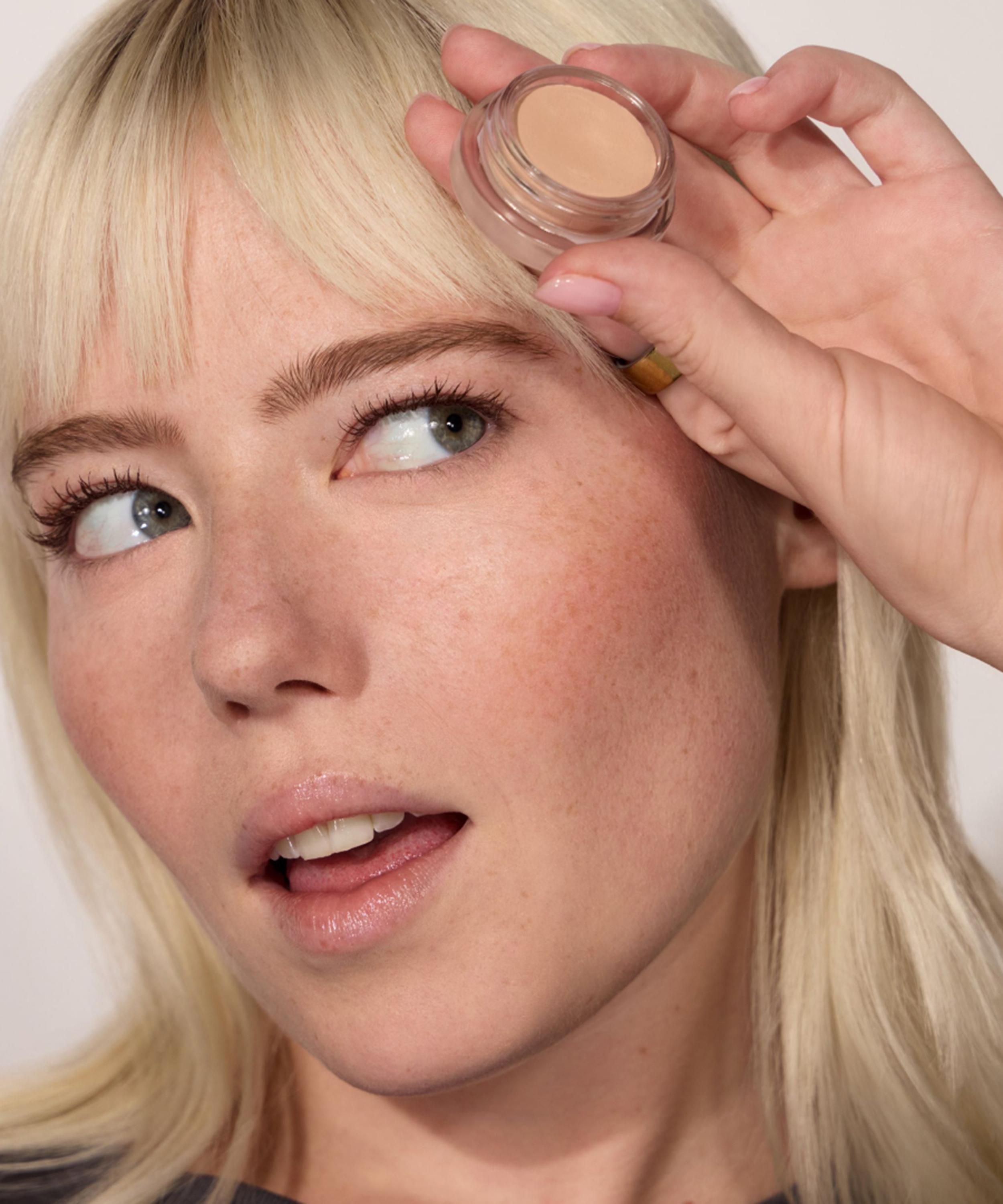 Jones Road - Wide Awake Brightening Concealer 5g image number 2