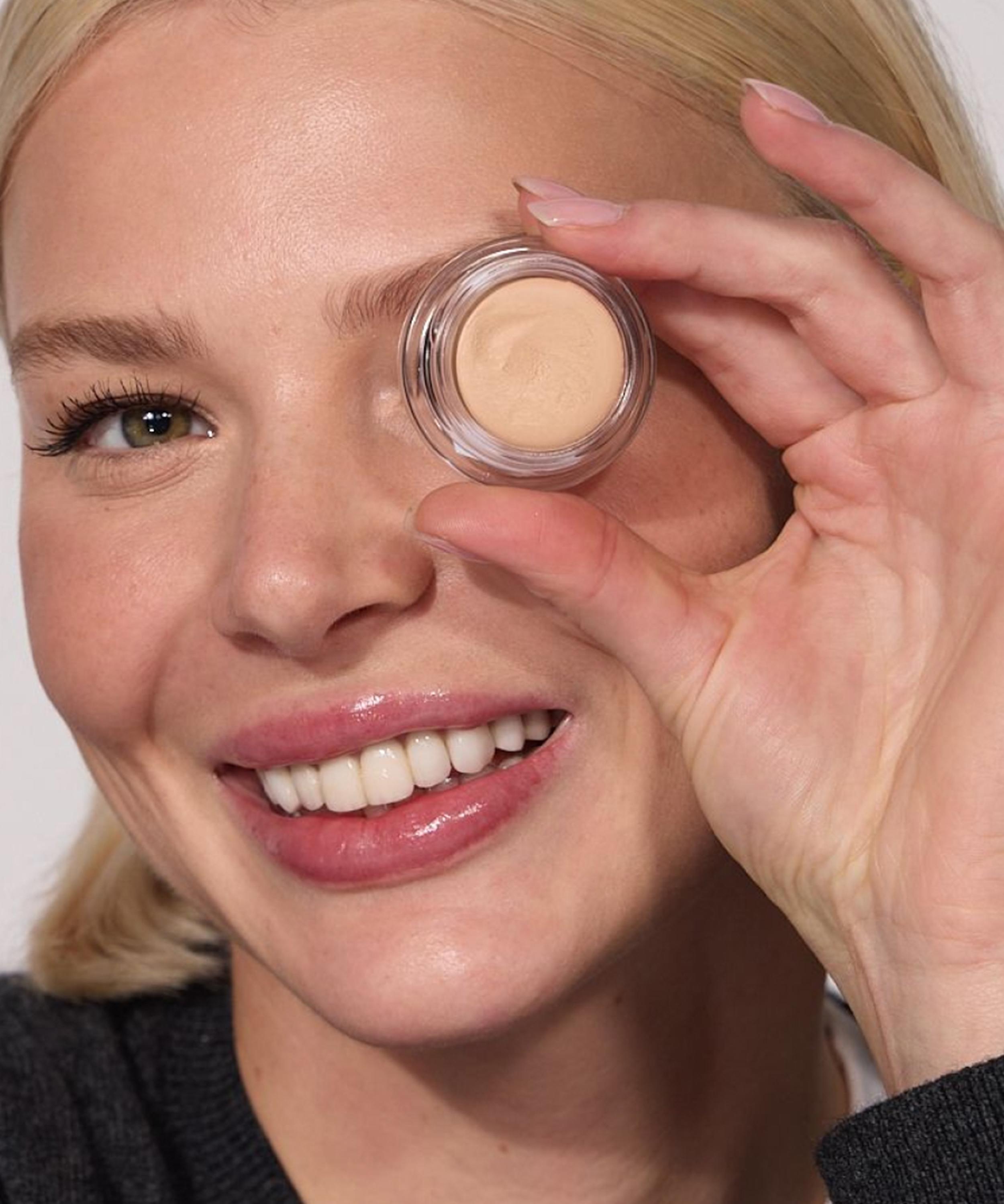 Jones Road - Wide Awake Brightening Concealer 5g image number 1