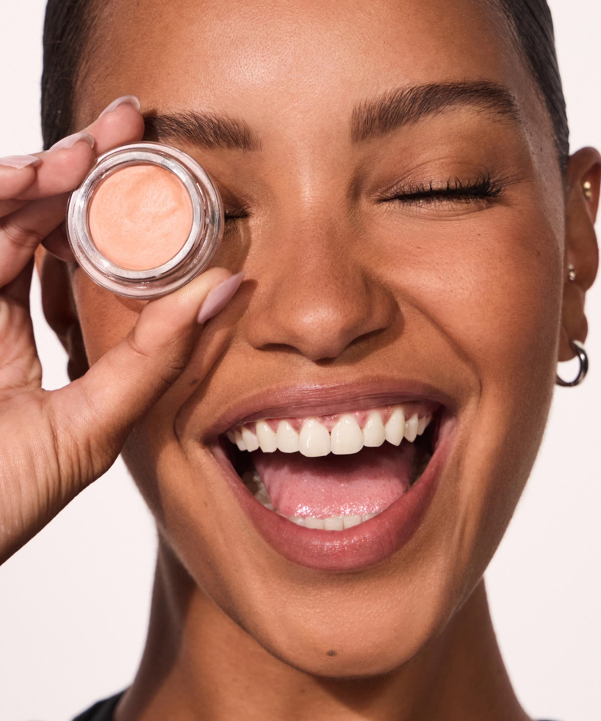 Jones Road - Wide Awake Brightening Neutralizer 5g image number 1