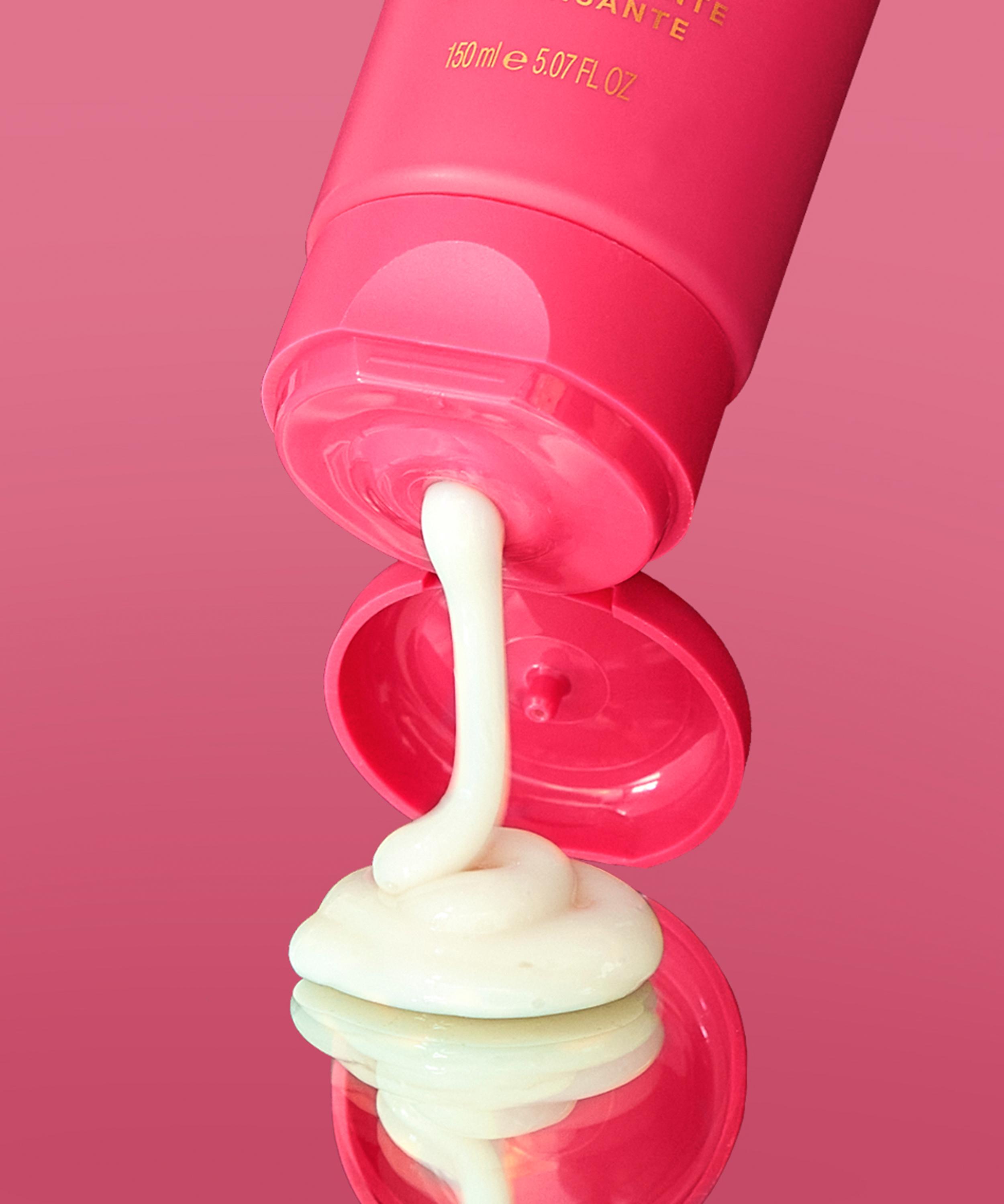 Hair by Sam McKnight - Cool Girl Body Plumping and Volumising Cream 150ml image number 4