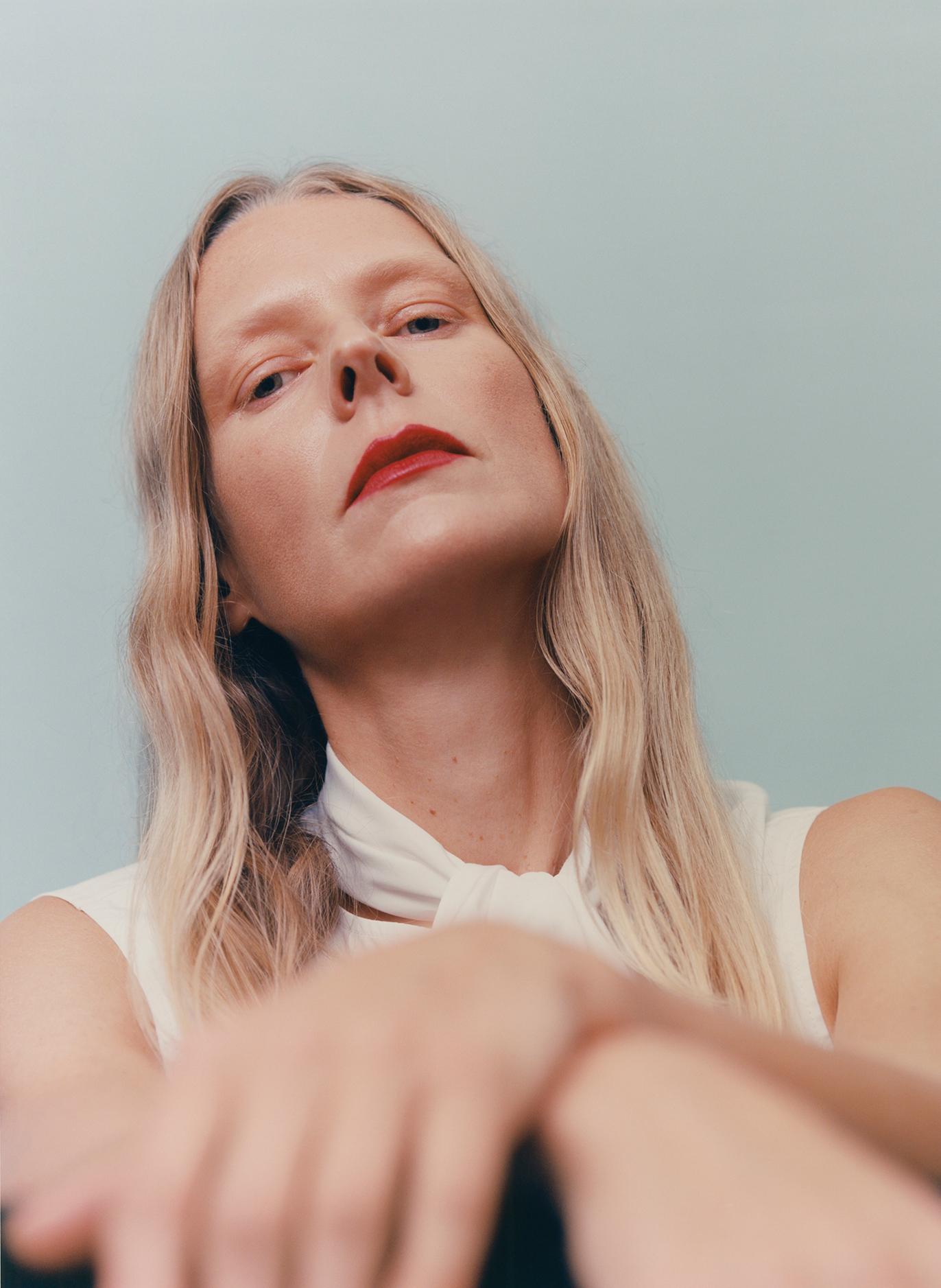 Model with short blonde hair