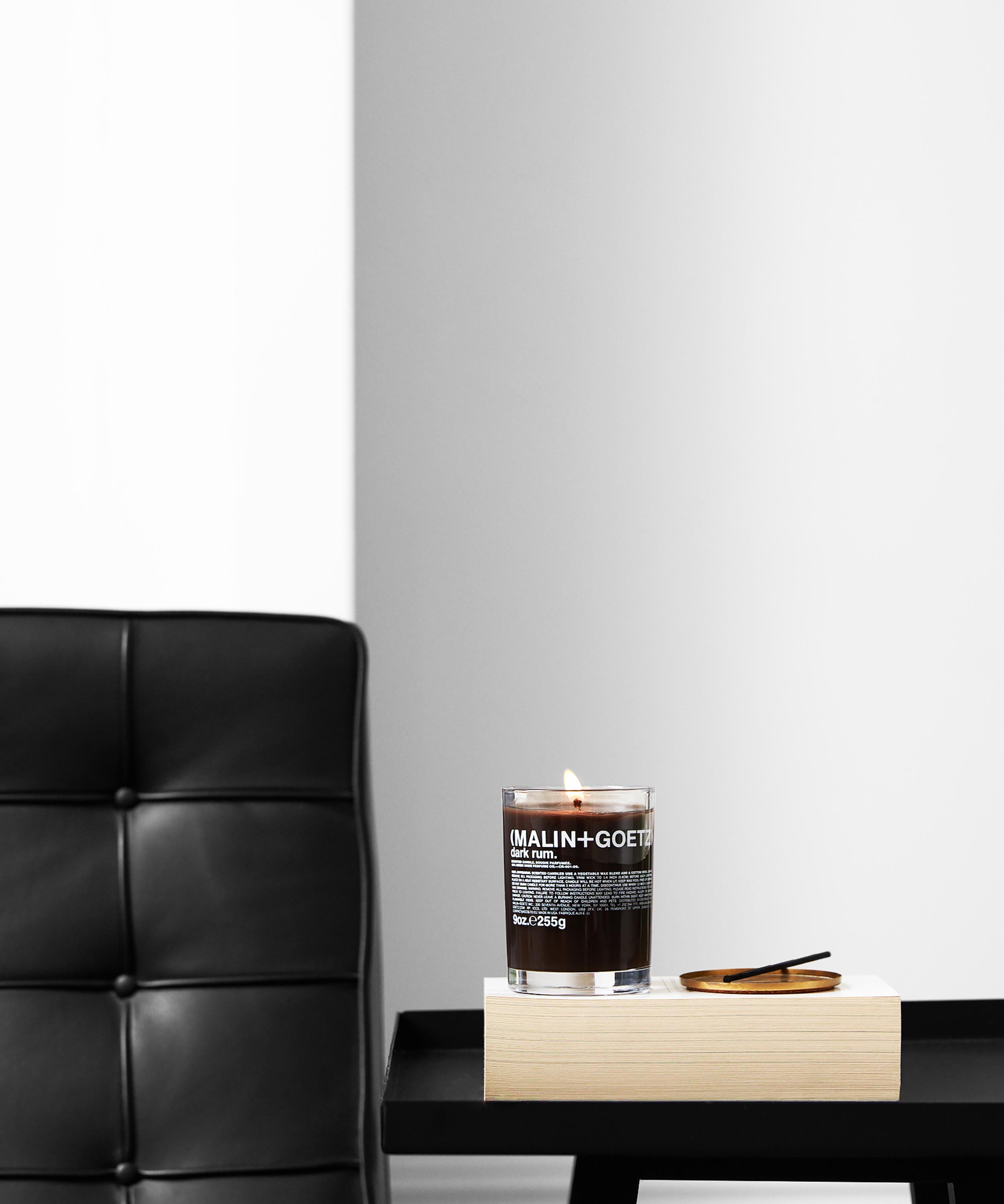 MALIN+GOETZ - Dark Rum Candle 255g image number 1