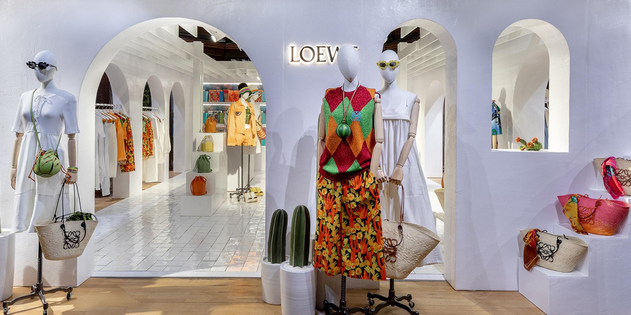 Fashion Window Displays, LOEWE - Paula's Ibiza 2020