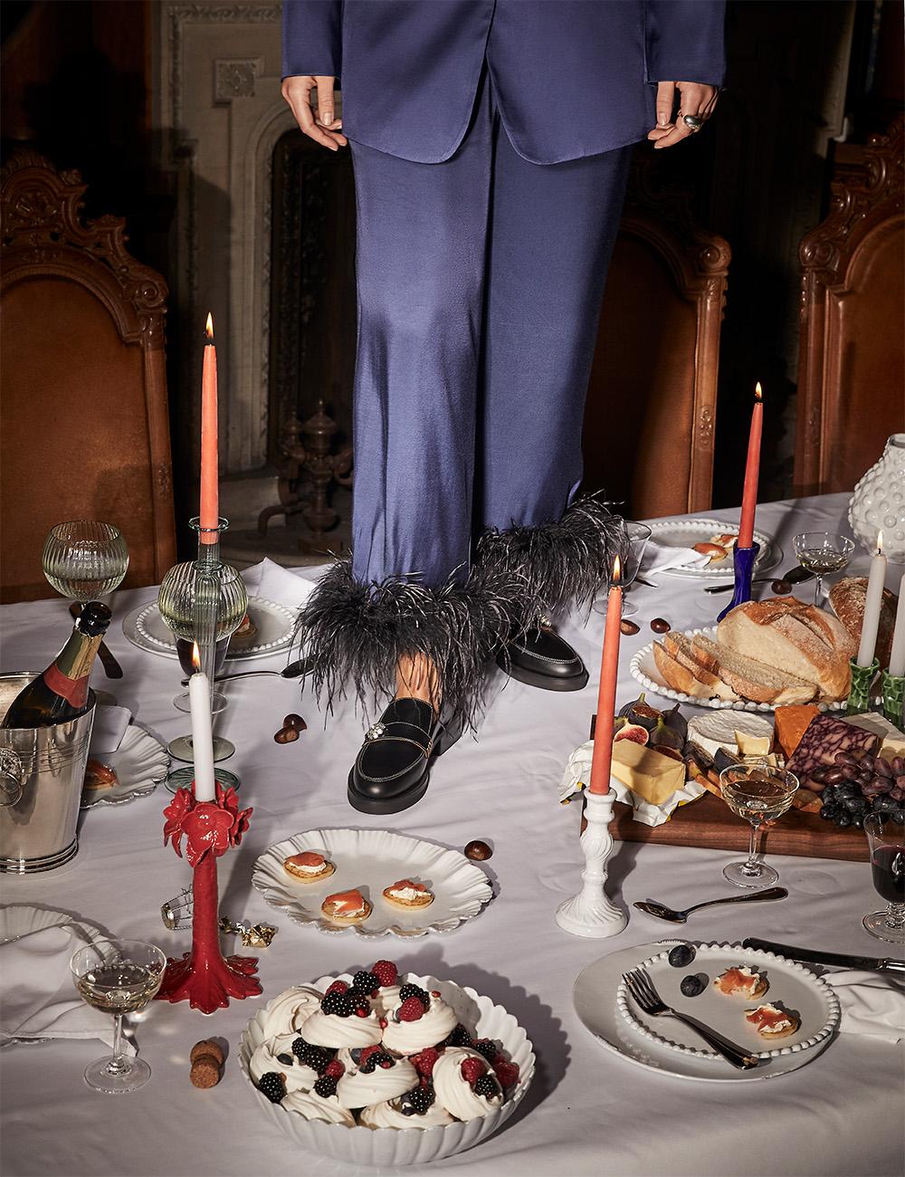 How to Host a Chic New Year's Eve Party