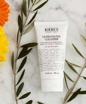 Kiehl's - Ultra Facial Cleanser 150ml image number 2