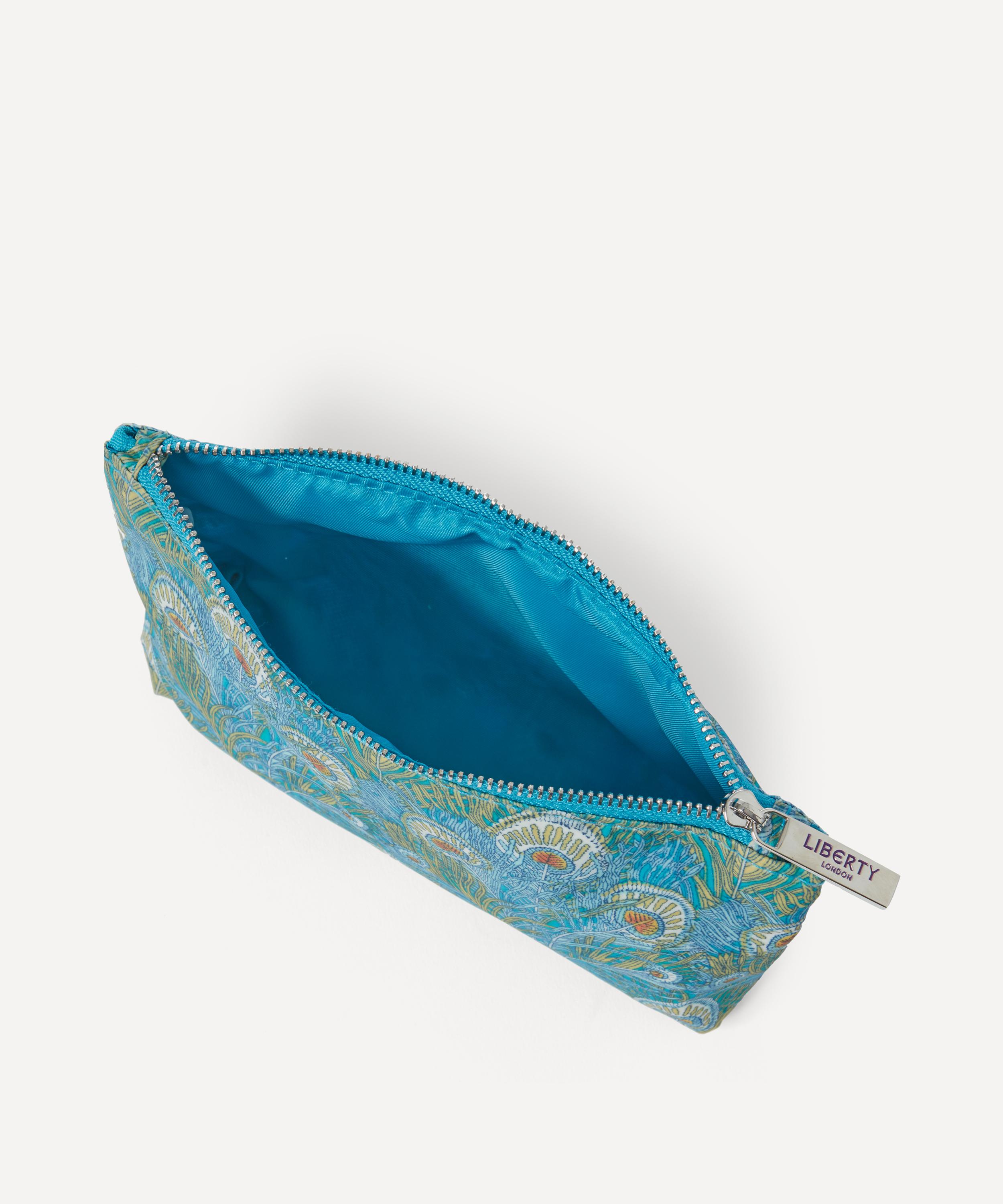 Liberty - Small Hera Wash Bag image number 4