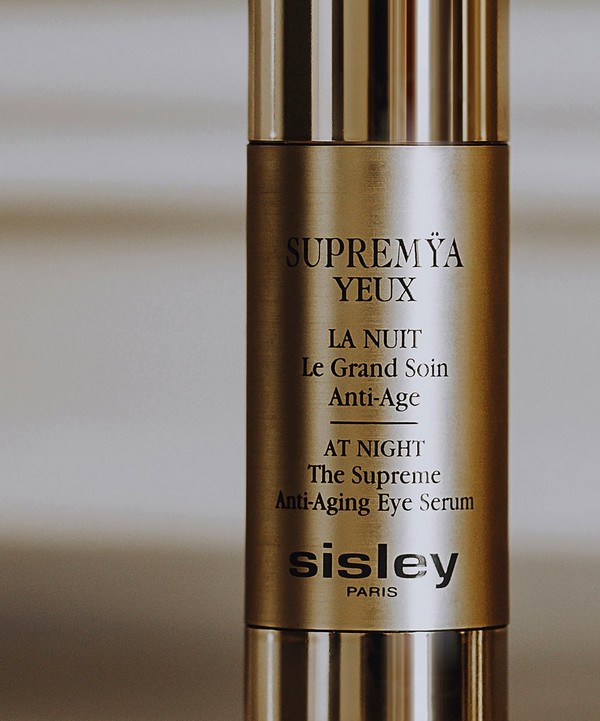 Sisley Paris - Supremya Yeux Night Anti-Aging Eye Serum image number 4