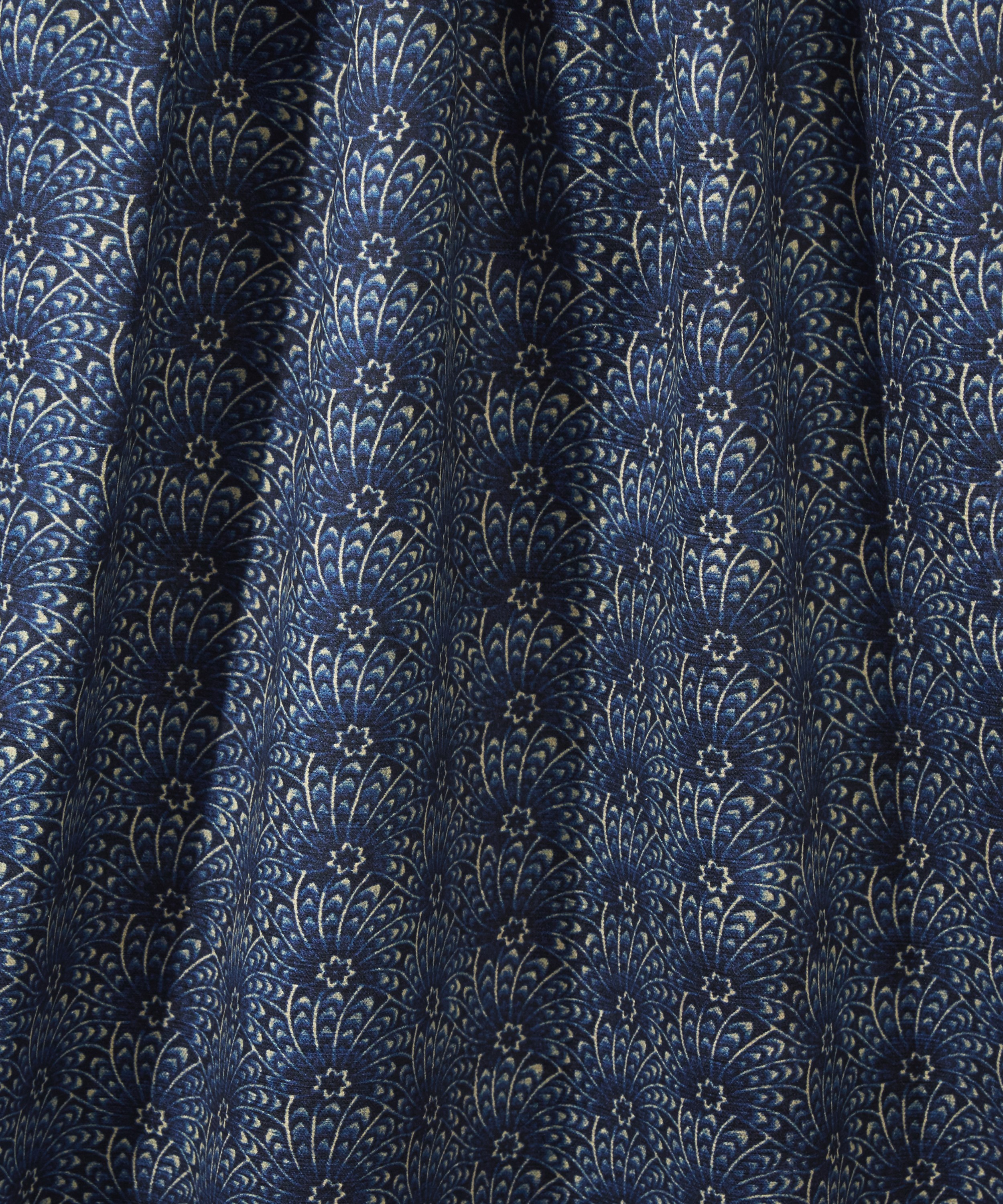 Liberty Fabrics Interiors - Capello Shell Velvet in Stream image number 2