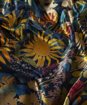 Liberty Fabrics Interiors - Faria Flowers Velvet in Marigold image number 3