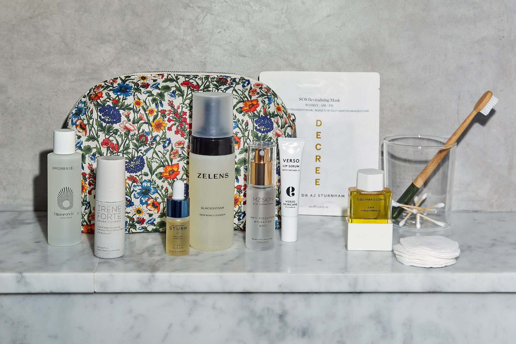 How to Curate the Perfect Bathroom Shelf