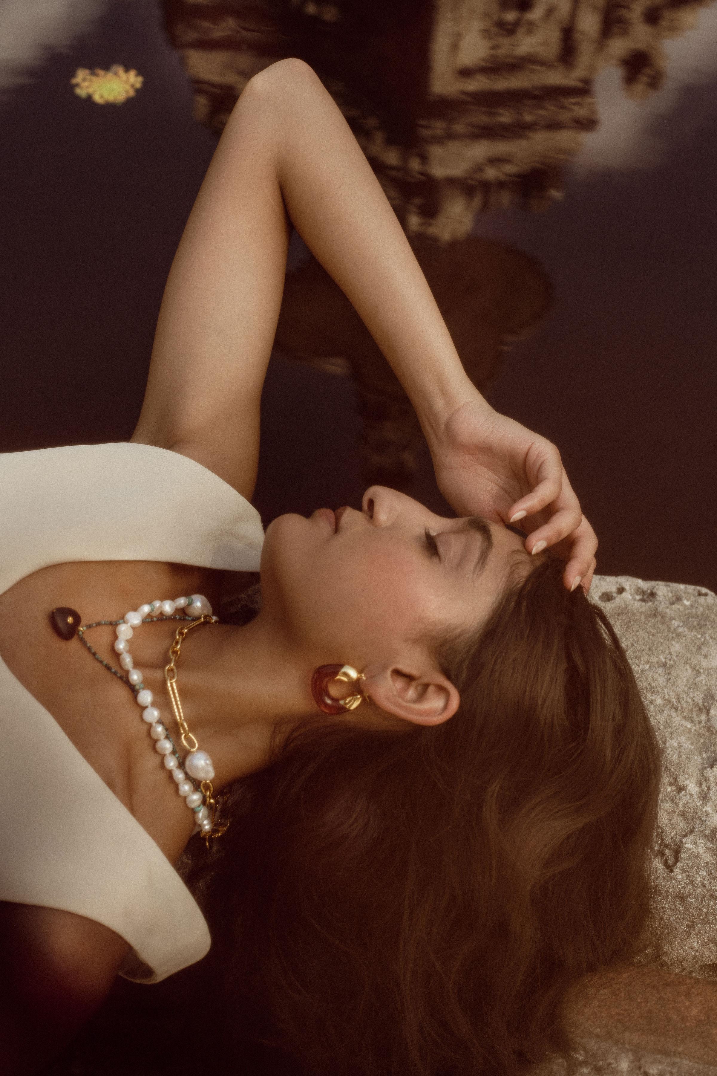 TheRuleBook: How to Pick the Right Jewellery for your Neckline