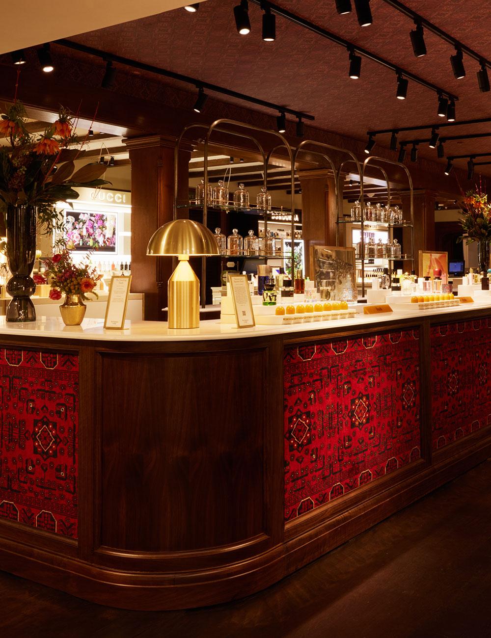 Discover the Fragrance Lounge