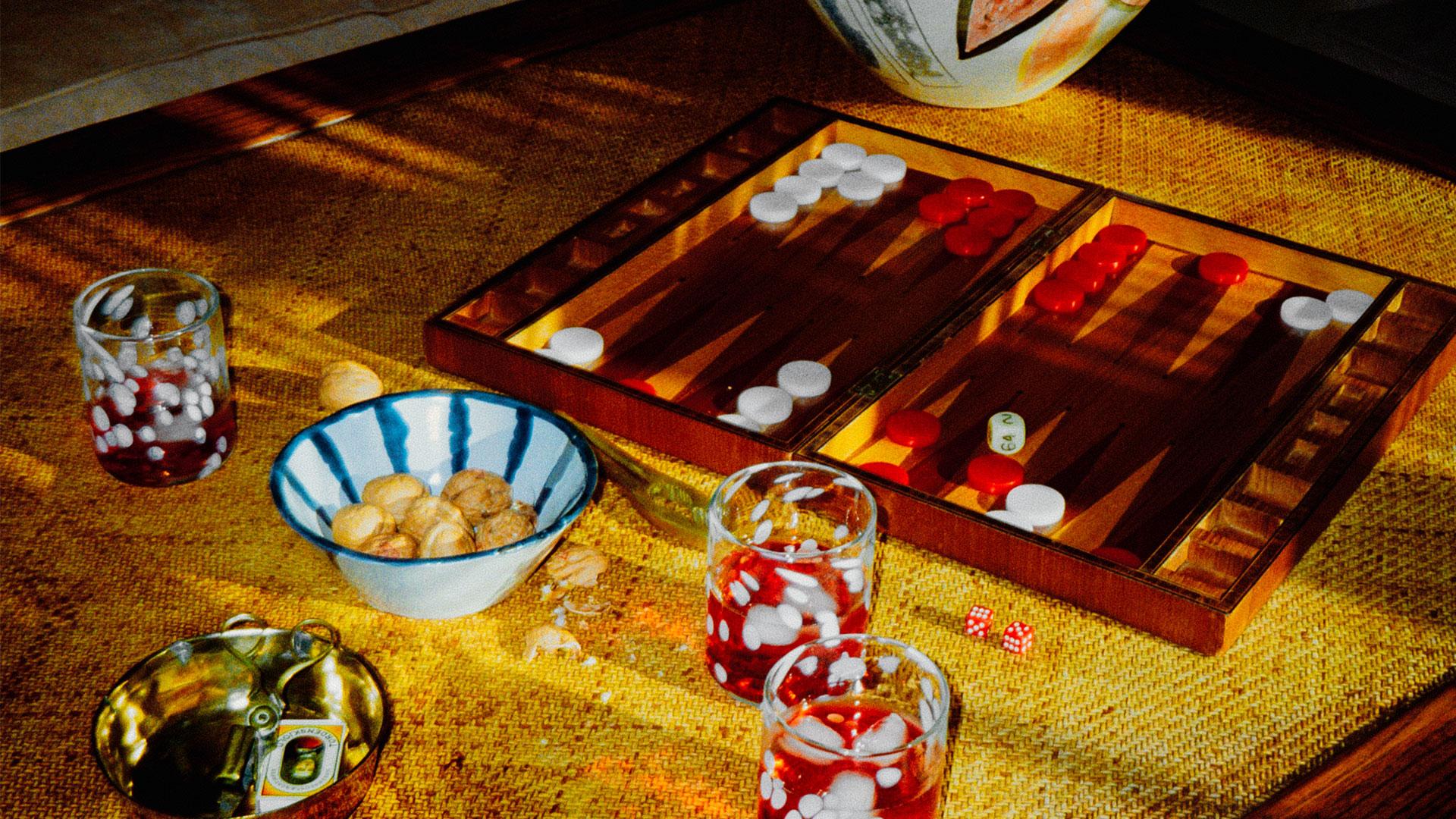 how to host a games night