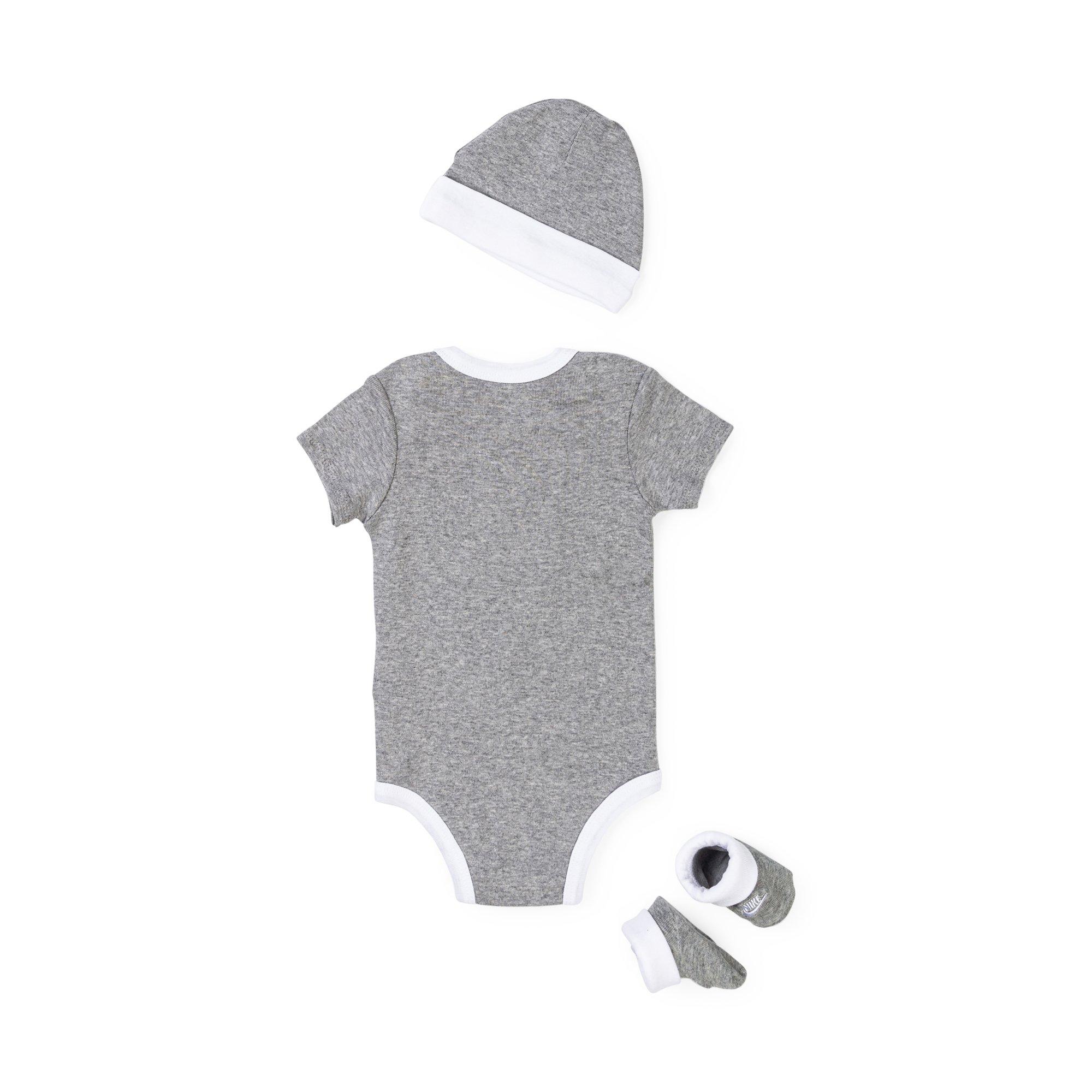 NIKE Futura Logo Set, body, berretto e calzini 