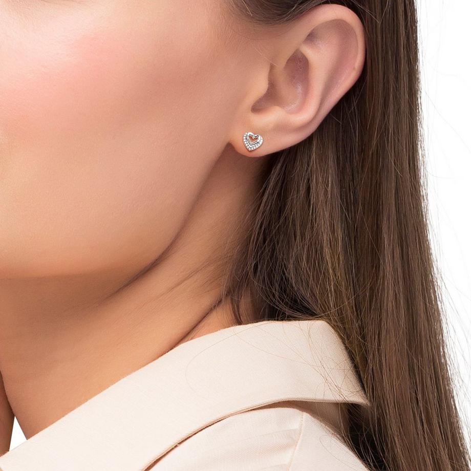 amor  Clou d'oreilles 