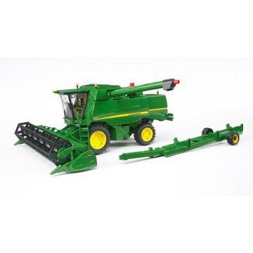 John Deere Mähdrescher T670i