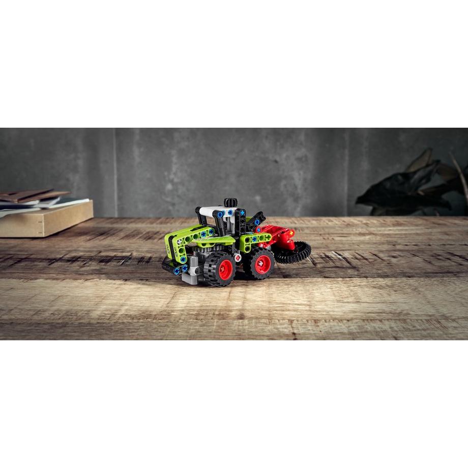 LEGO®  42102 Mini Claas Xerion 