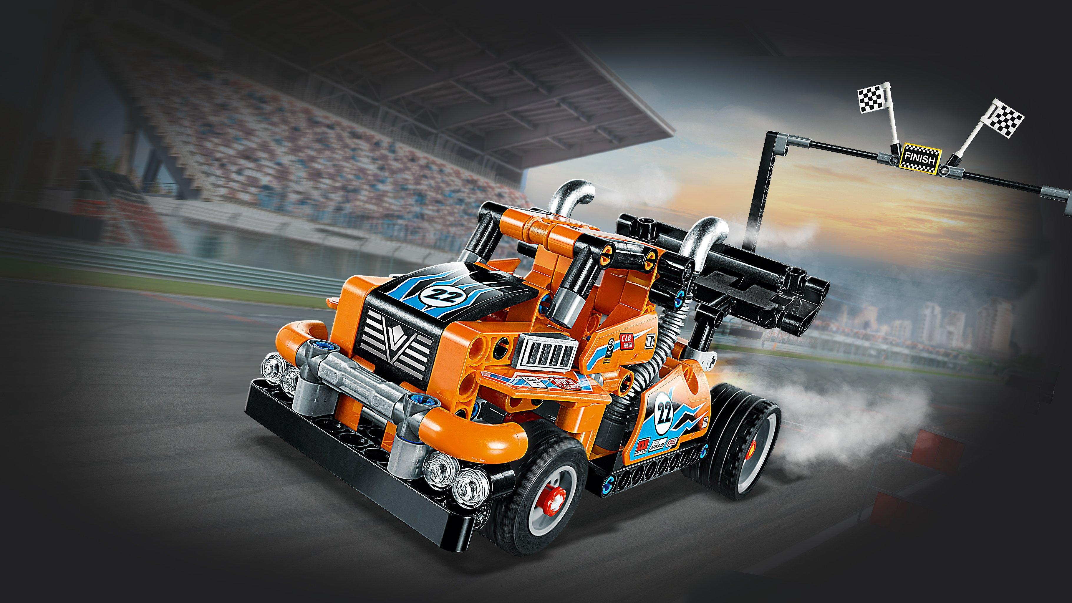 LEGO®  42104 Le camion de course 