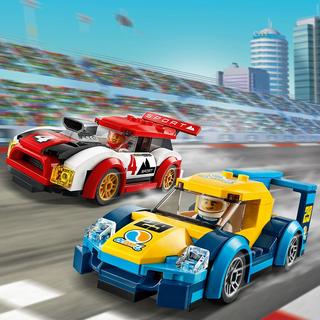 LEGO®  60256 Les voitures de course 