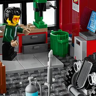 LEGO  60258 L'atelier de tuning 
