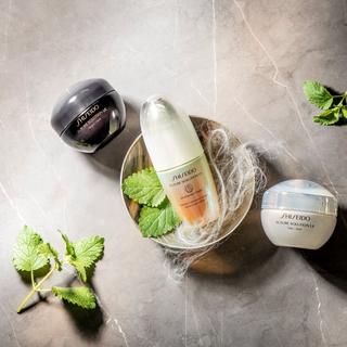 SHISEIDO Future Solution LX Legendary Enmei Ultimate Luminance serum 