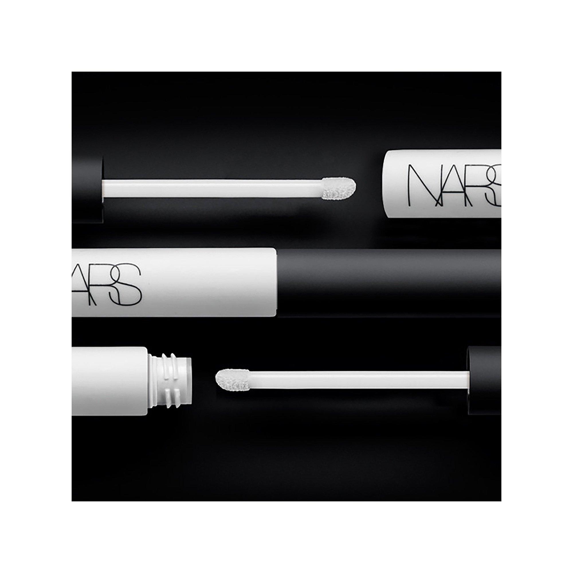 Nars Smudge Proof Eyeshadow Base  
