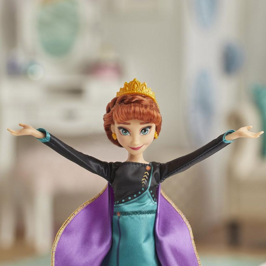 Hasbro  Disney Frozen 2 - Anna, bambola cantante, Italiana 