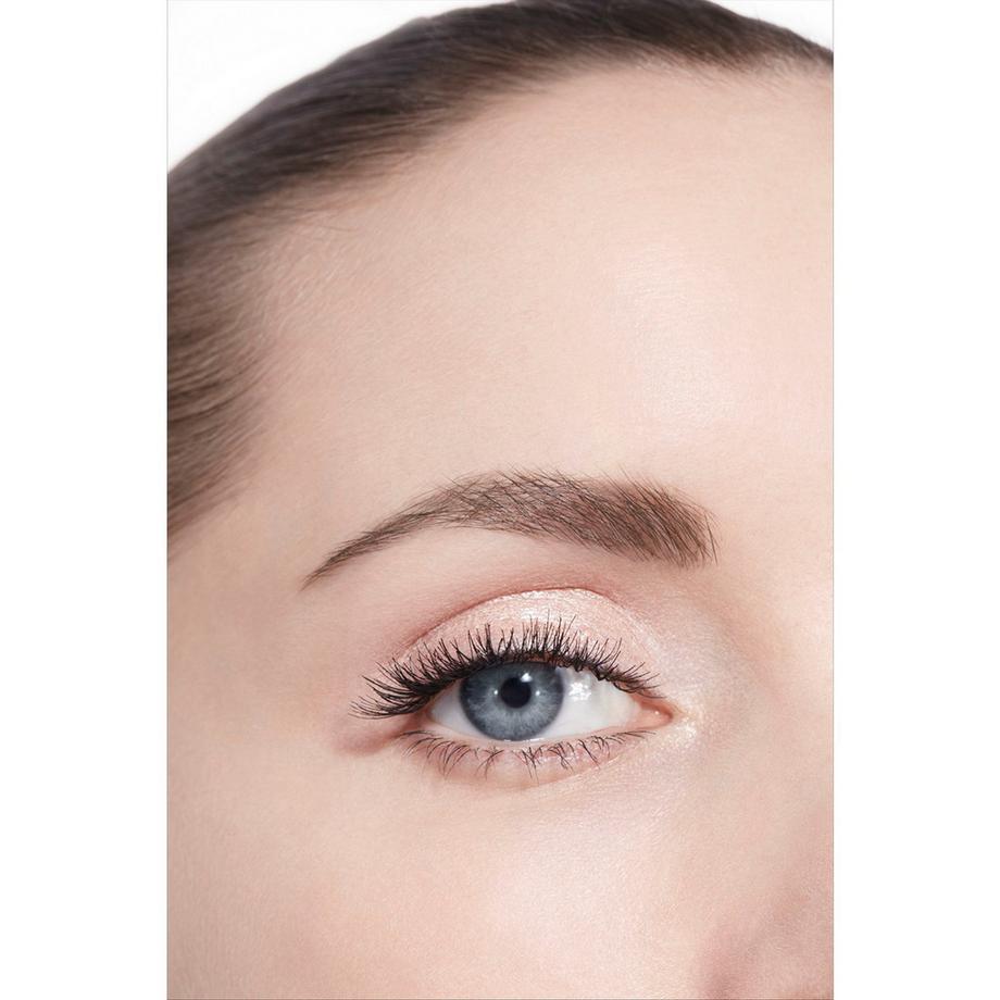 CHANEL OMBRE PREMIÈRE LAQUE OMBRETTO LIQUIDO A LUNGA TENUTA 