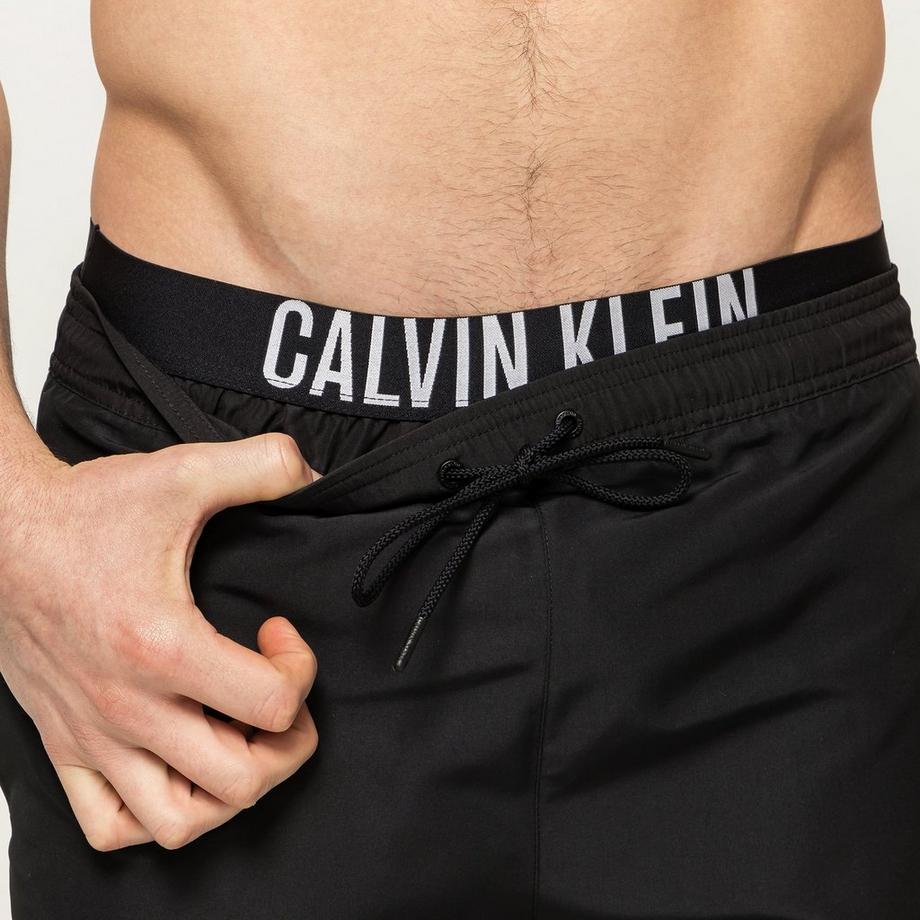 Calvin Klein Medium Double WB Badeshorts 