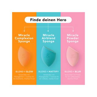 REAL TECHNIQUES  Miracle Complexion Sponge + Travel Sponge Case 