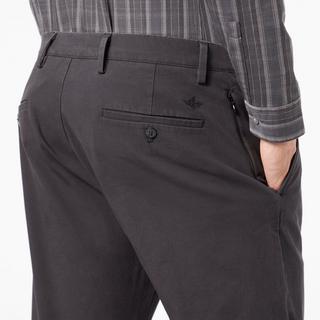Dockers Smart 360 Flex Alpha Slim Cord Chinohose, Tapered Fit 