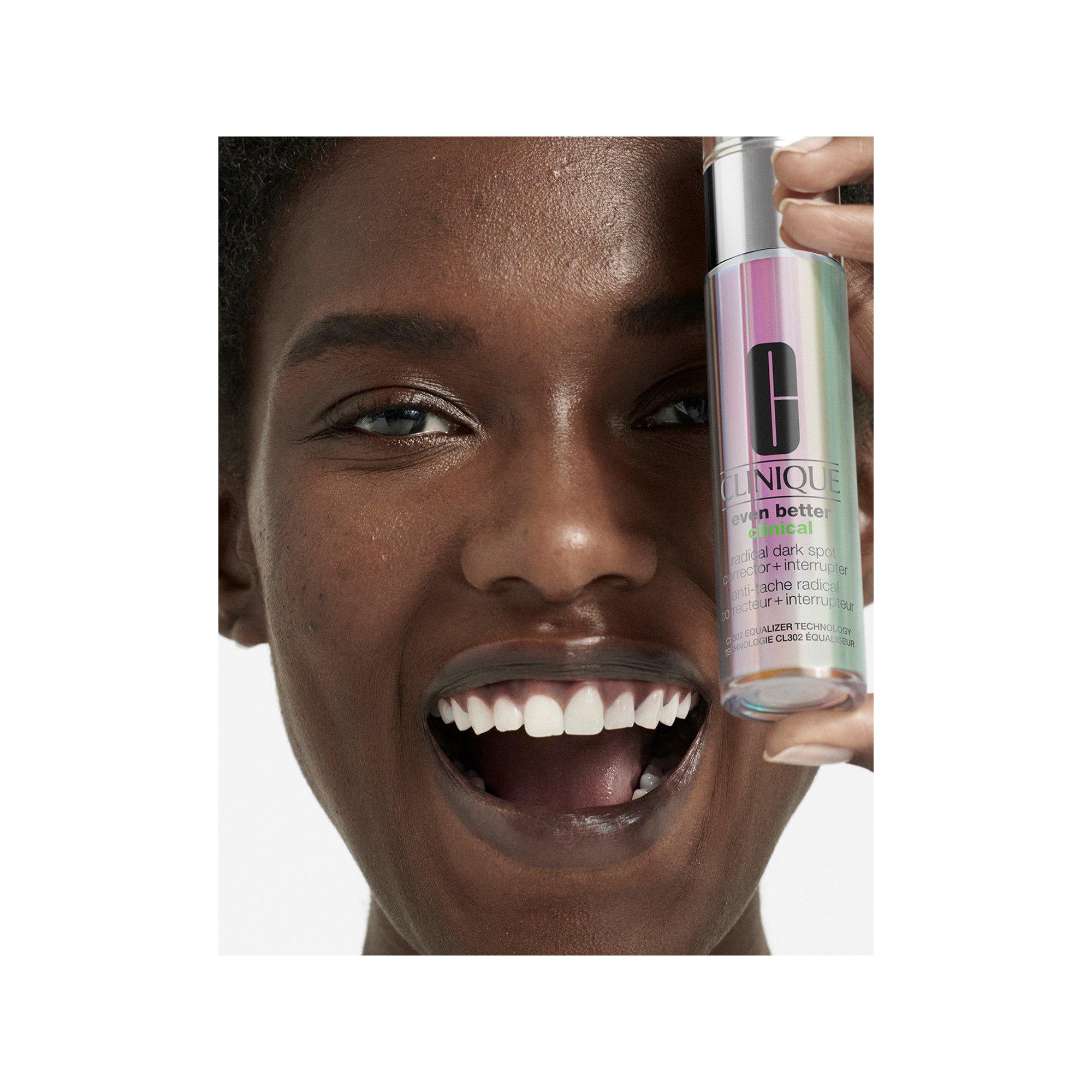CLINIQUE Even Better Even Better Clinical™ Radical Dark Spot Corrector + Interrupter 