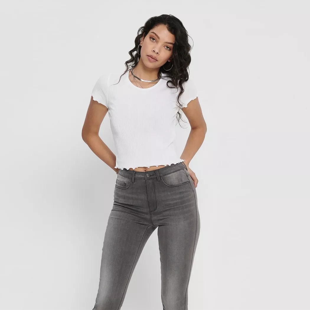 V-Shirt ONLY "ONLFREE LIFE S/S V-NECK LACE TOP JRS", Damen, Gr. XS, cloud dancer detail:skye lace, Jersey, Obermaterial: 70% Modal, 30% Polyester, unifarben, loose fit normal, V-Ausschnitt, Shirts, Materialmix, loose fit, V-Ausschnitt