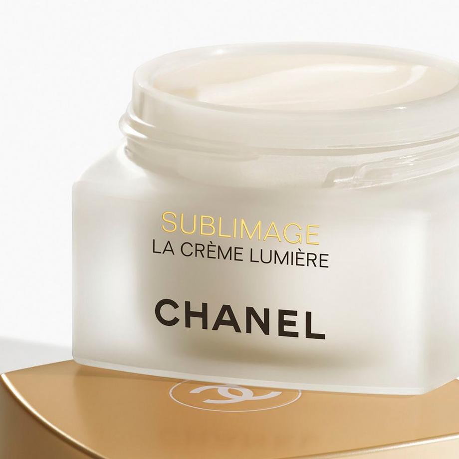 CHANEL SUBLIMAGE LA CRÈME LUMIÈRE  CRÈME ULTIME : RÉGÉNÈRE ET ILLUMINE 