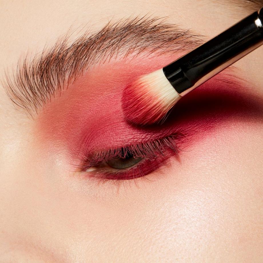 MAC Cosmetics Powder Kiss Powder Kiss Soft Matte Eye Shadow 