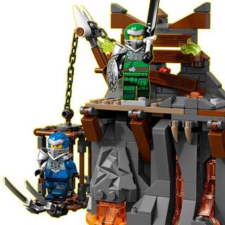 LEGO®  71717 Reise zu den Totenkopfverliesen  