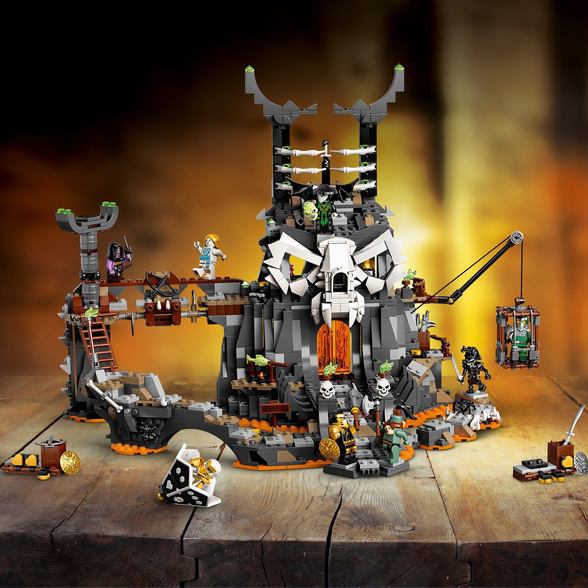 LEGO®  71722 Le segrete dello Stregone Teschio  