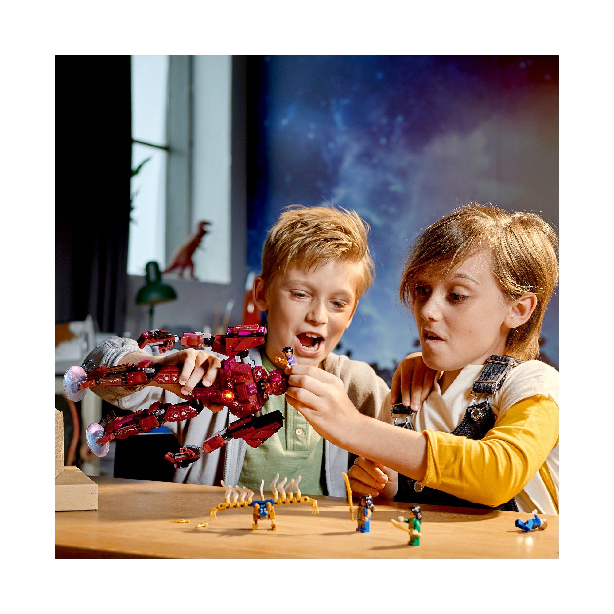 LEGO®  76155 All’ombra di Arishem 