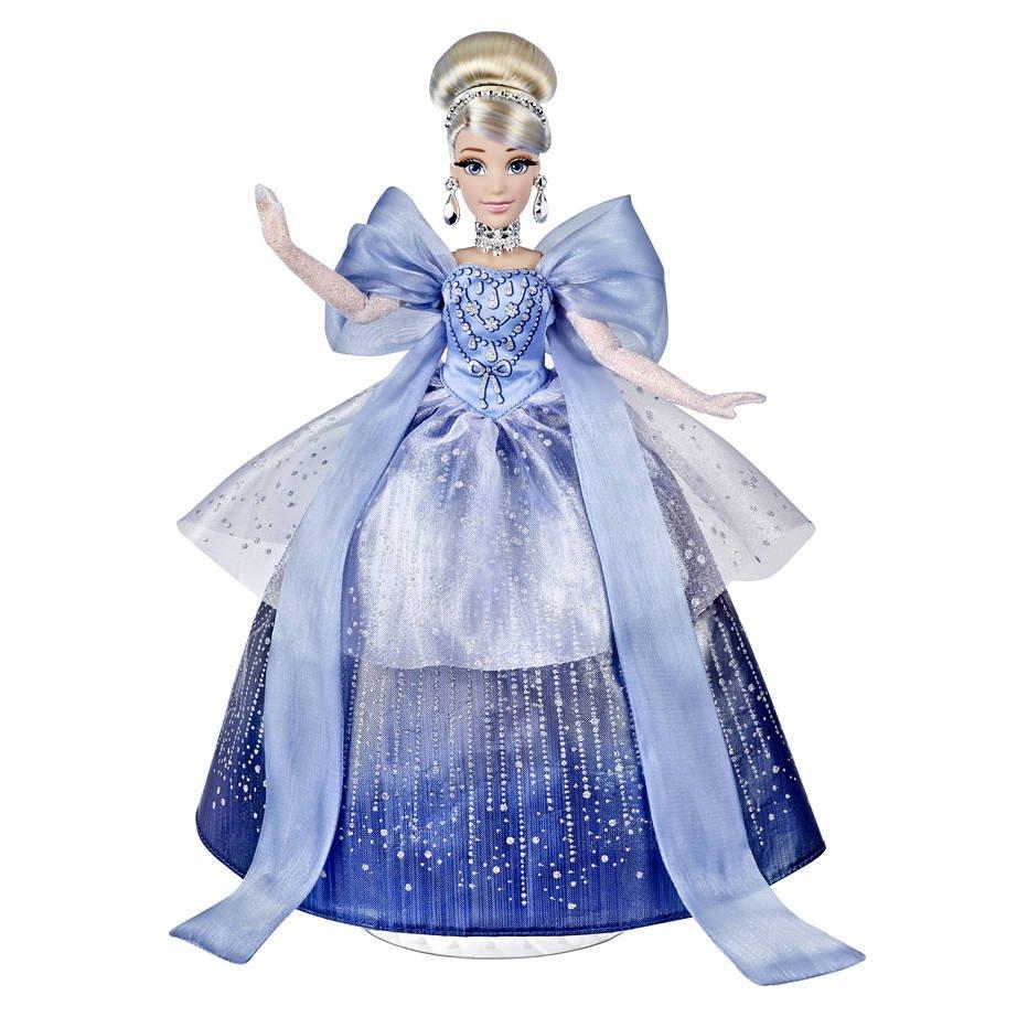 Hasbro  Disney Prinzessin Style Serie, Weihnachtsedition, Cinderella 