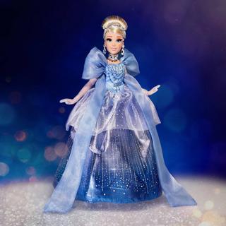 Hasbro  Disney Prinzessin Style Serie, Edition spéciale, Cinderella - Inhalt 