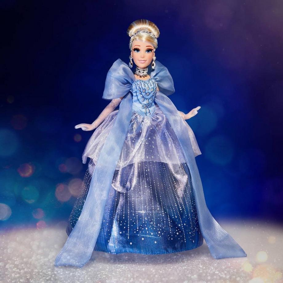 Hasbro  Disney Prinzessin Style Serie, Edition spéciale, Cinderella - Inhalt 