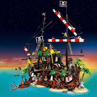 LEGO  21322 I pirati di Barracuda Bay 