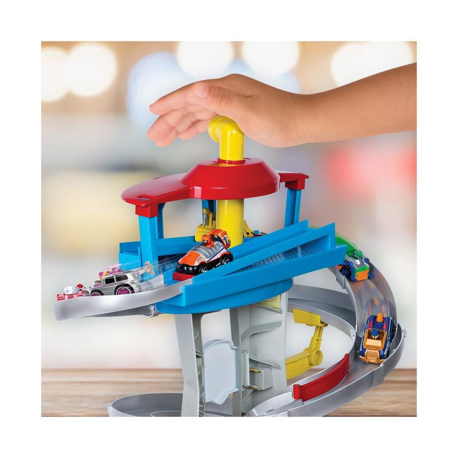 Spin Master  Paw Patrol True Metal Adventure Bay Spielset Mit 2 Metallfahrzeugen Im Maßstab 1:55 