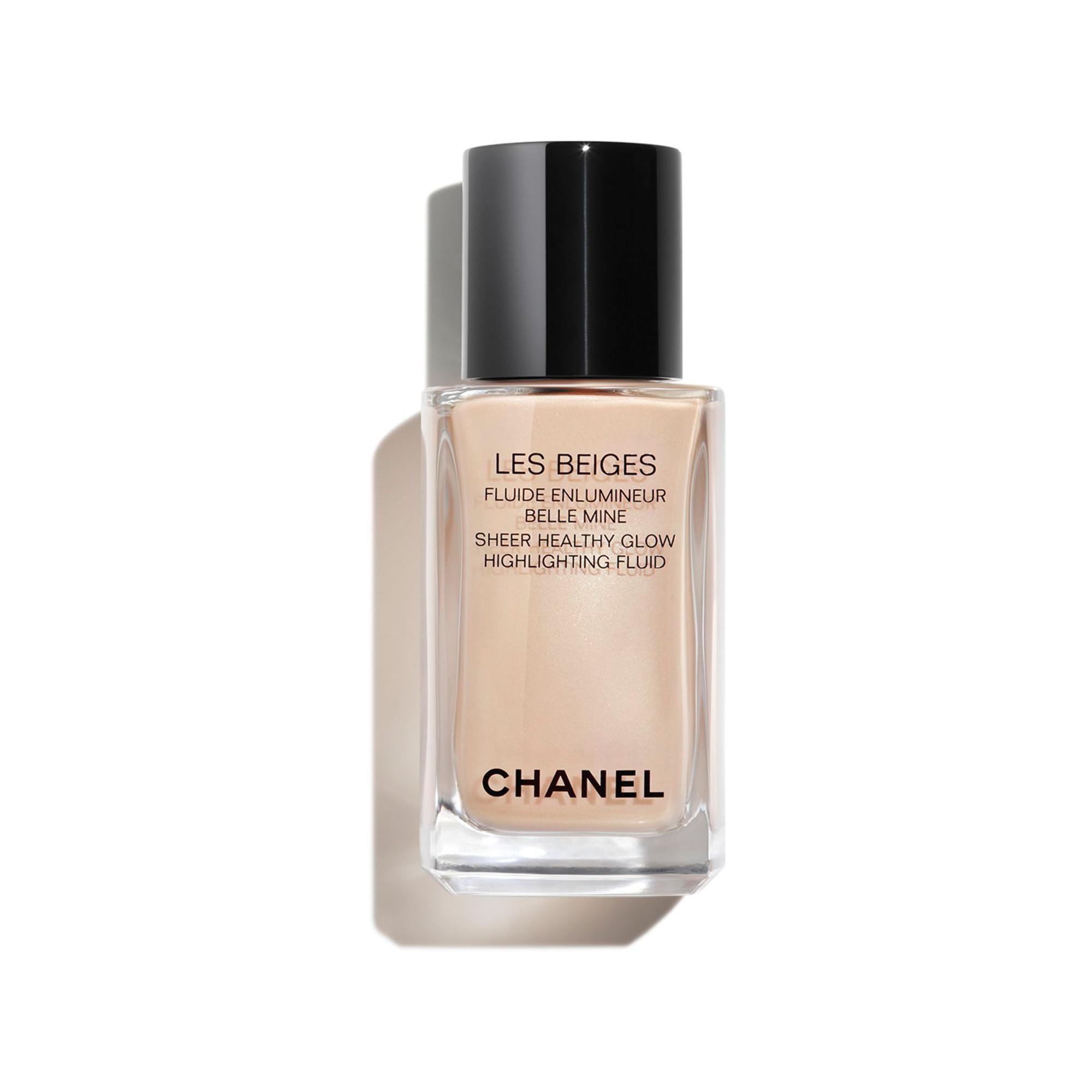 CHANEL LES BEIGES FLUIDE ENLUMINEUR BELLE MINE FLUIDE ENLUMINEUR DE TEINT EFFET IRISÉ. BELLE MINE LUMINEUSE, VISAGE ET CORPS. 